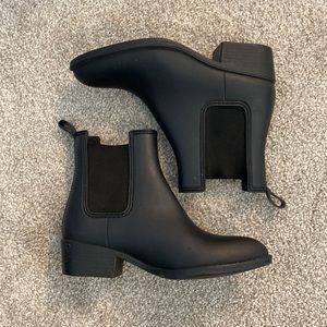 JEFFREY CAMPBELL  Womens Stormy Black Matte Rain Boot Size 7